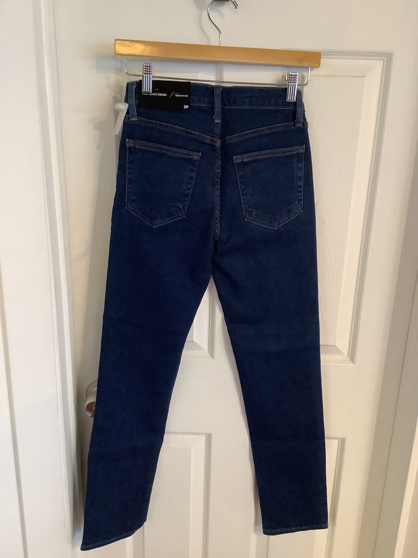 Elvis High Rise Cigarette