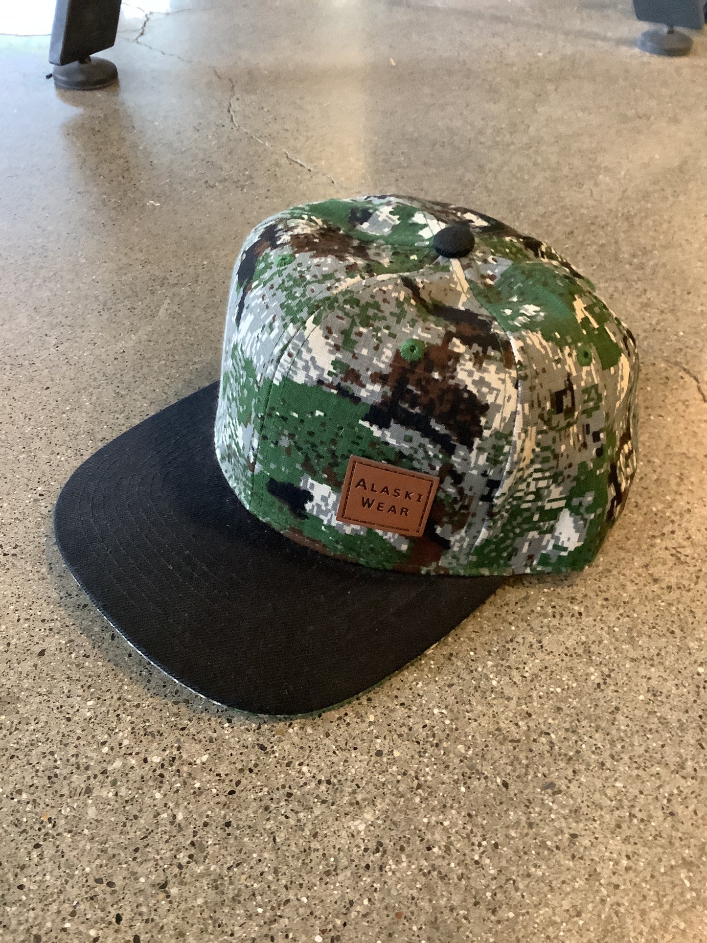 Alaskiwear Adult Hat - Digital Camo w/ Black