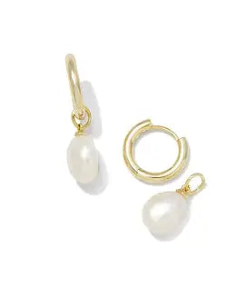 Willa Huggie Gold w/ White Pearl