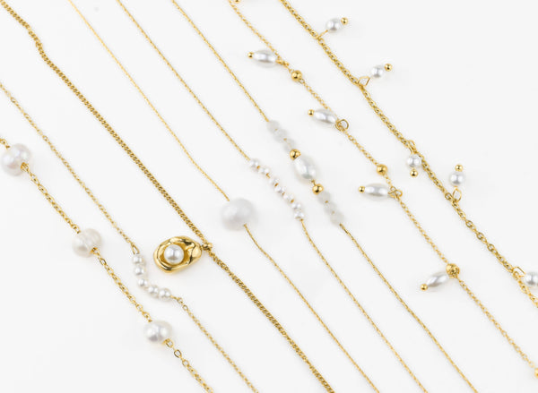 Gold Dainty Pearl Necklaces