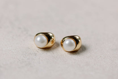 Pearl Huggie Mini Earrings