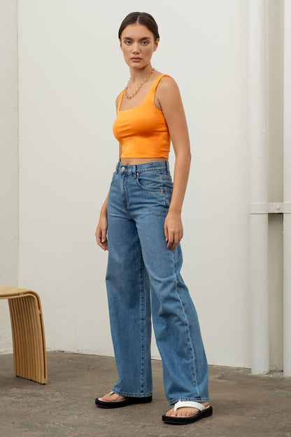 Black Reversible Square Neck Cropped Tank