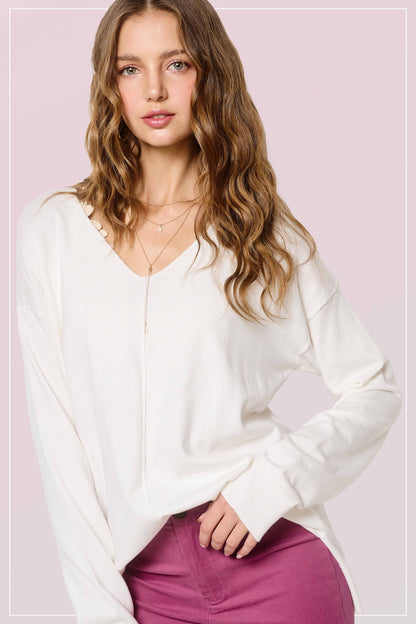 Snow V-neck Knit Top