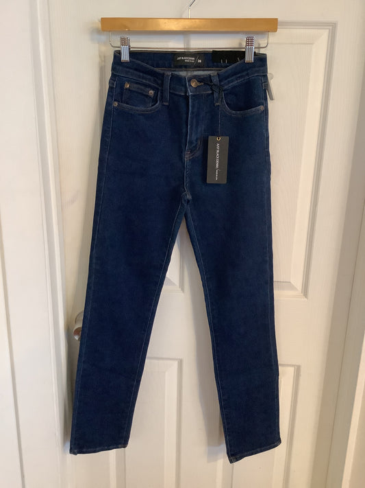 Elvis High Rise Cigarette