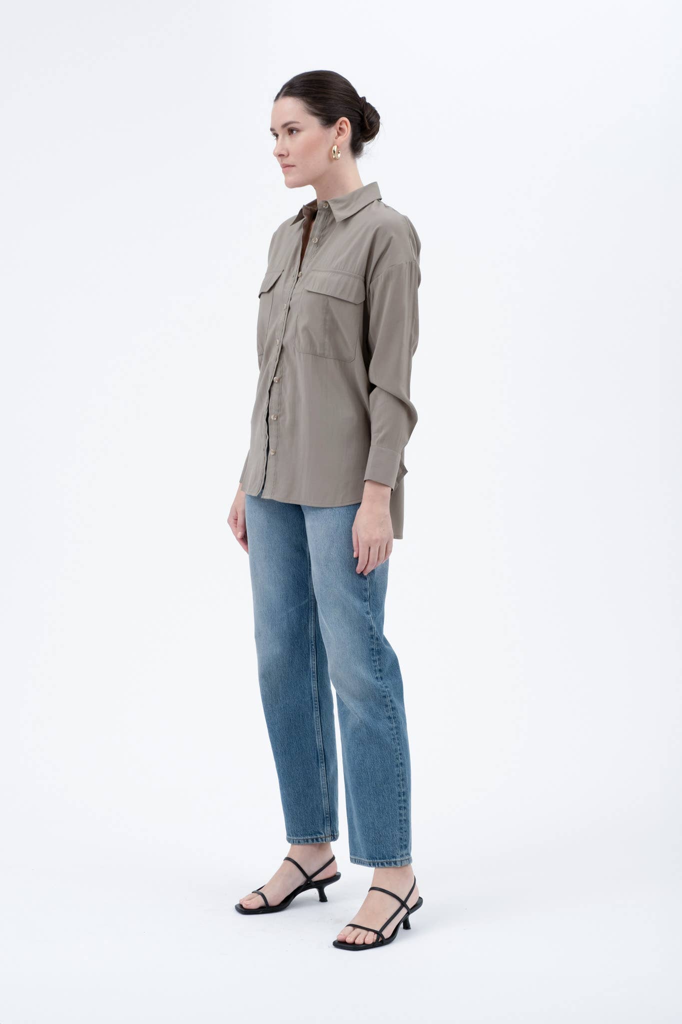 Light Collard Button-Down
