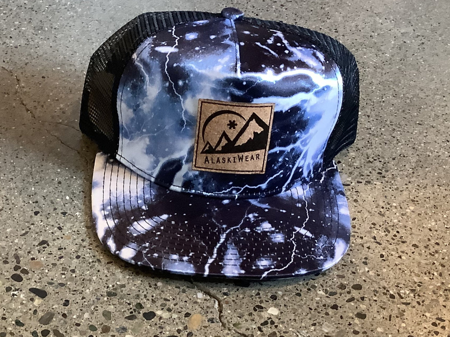 Adult Trucker - Light Pattern w/ Black Mesh