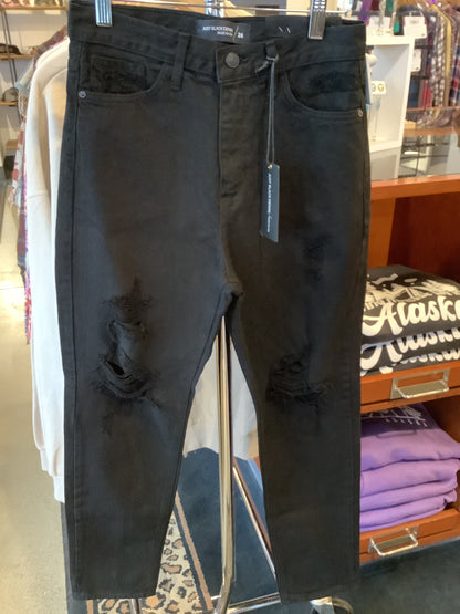 Tia High Rise Mom Jean