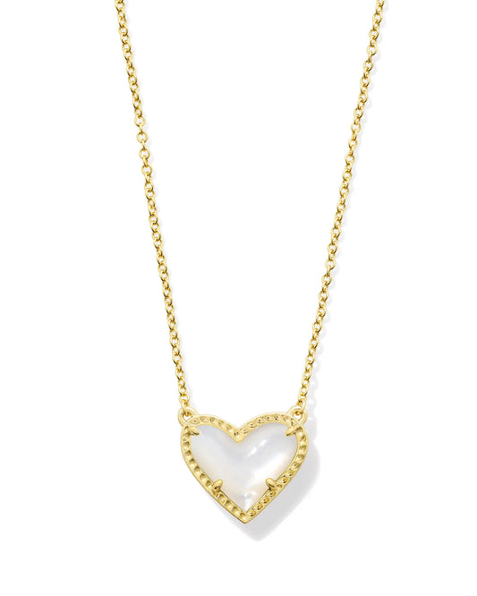 Ari Heart Short Gold Pendant Necklace In Ivory Mop