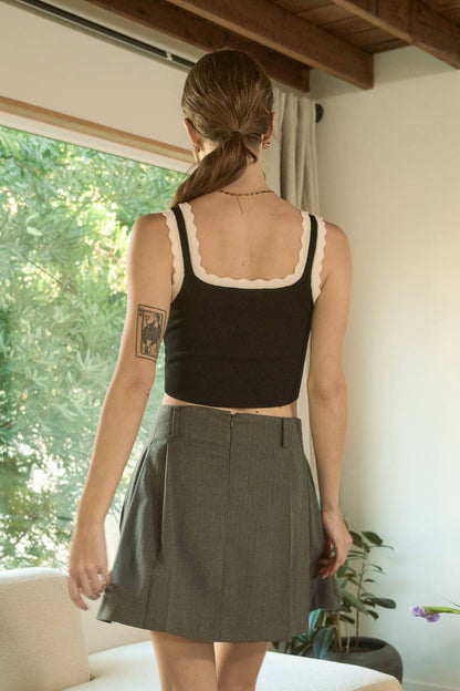 Scallop Contrast Trim Sweater Knit Crop Top