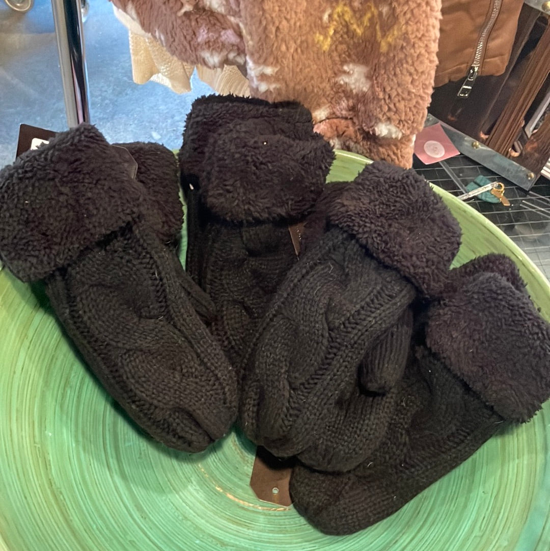 Assorted Cable Knit Mittens