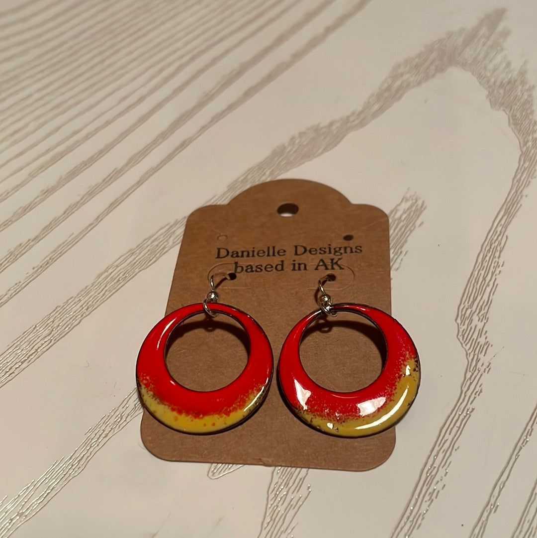 Shiny Red, Yellow & Black Ombre’d Edged Circle Enamel Earrings